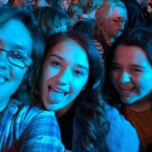 Meet your Posher, Ami